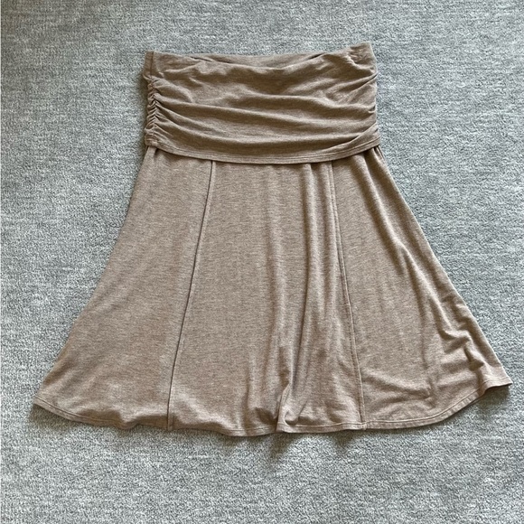 Max Studio Tan/Beige A-Line Flowy Stretch Skirt - Picture 5 of 5